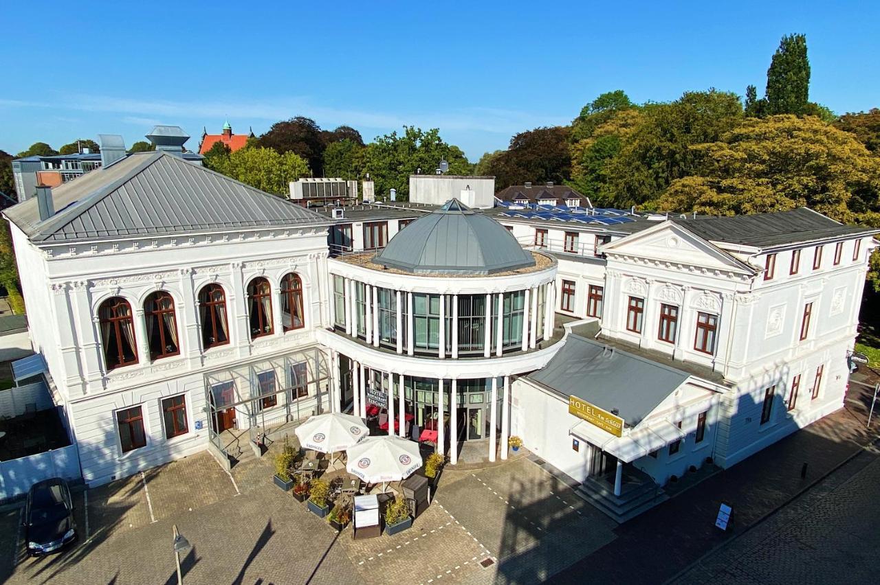 Hotel Am Schloss Aurich - Schlossresidenz Exterior photo